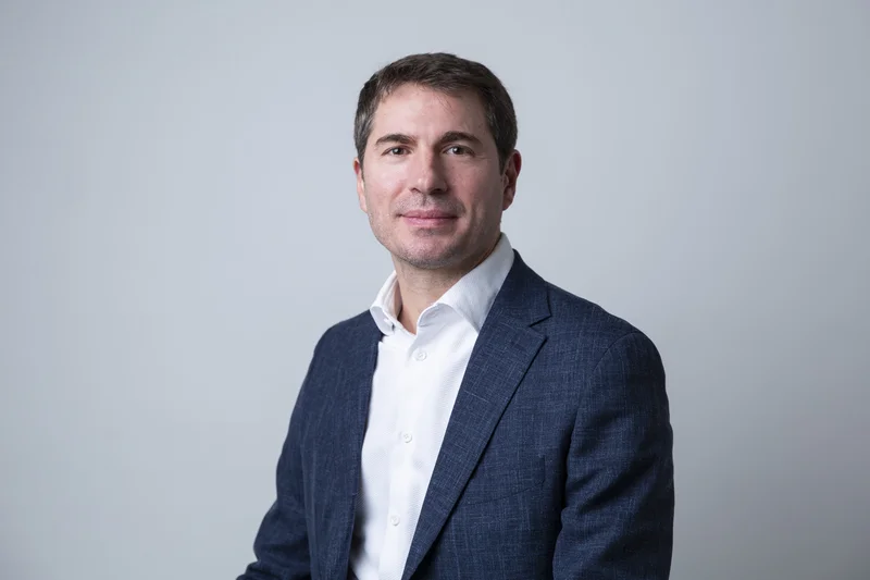 Eric Barbarin rejoint Invested Partners en tant qu'associé